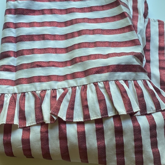 SOLD Red and off white stripped blouse - Picture 5 of 15